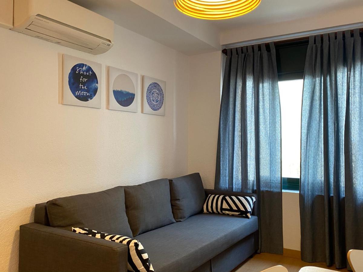 Apartments Sant Lluis Center, 2 Min Walk From The Sea Льорет-де-Мар Экстерьер фото