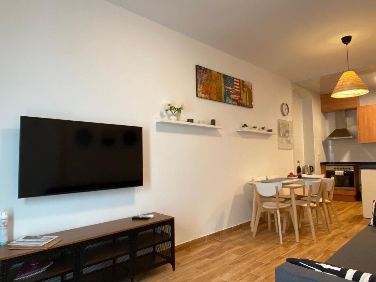 Apartments Sant Lluis Center, 2 Min Walk From The Sea Льорет-де-Мар Экстерьер фото